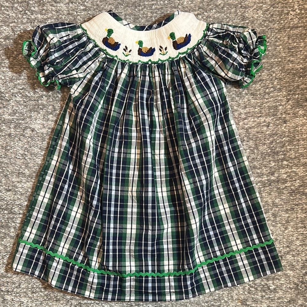EUC Babeeni navy & green Plaid Dress with mallard smocking size 18mo